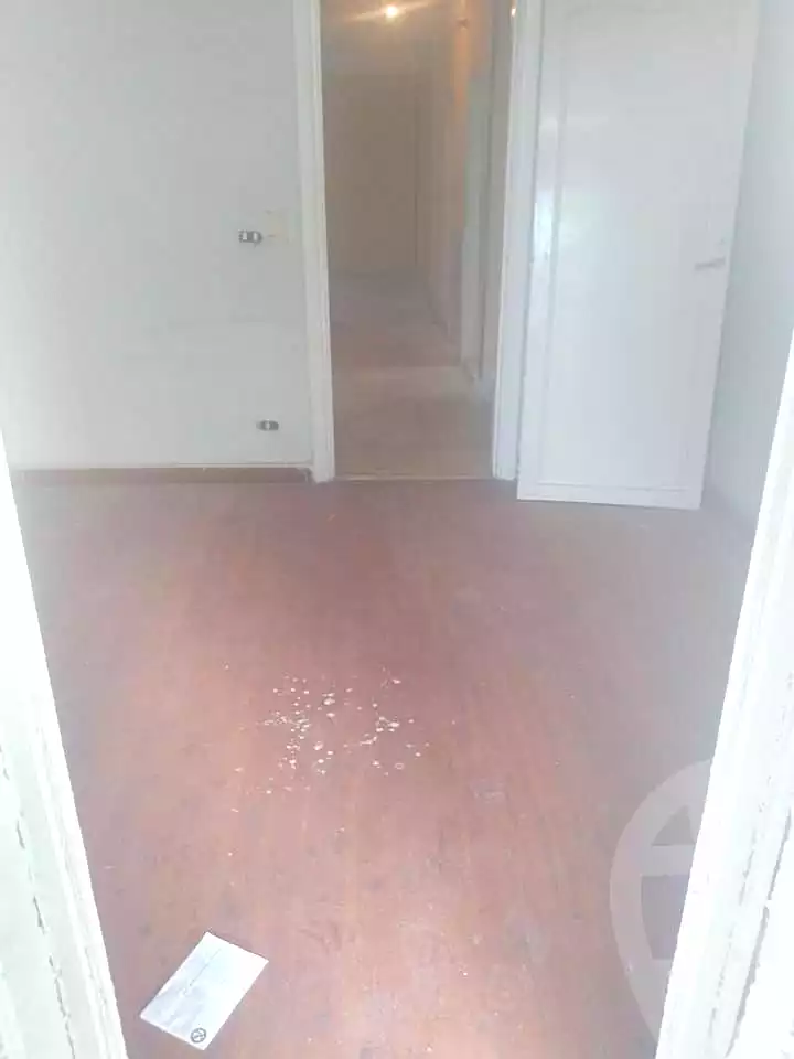 https://aqarmap.com.eg/en/listing/4334392-for-sale-alexandria-cleopatra-port-said-street