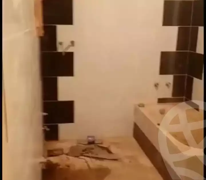 https://aqarmap.com.eg/en/listing/4338563-for-sale-cairo-al-oubour-el-hay-el-sades-el-sayeda-nafisa-st