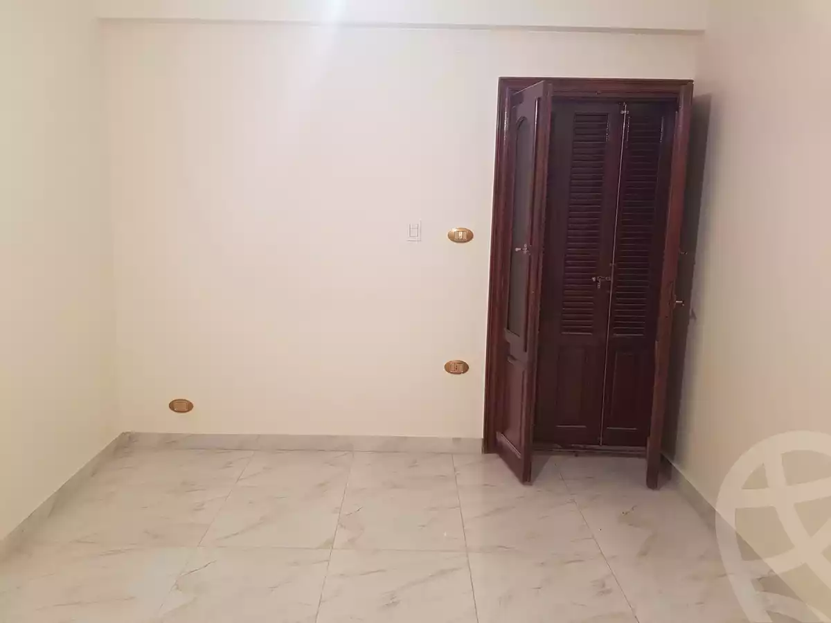 https://aqarmap.com.eg/ar/listing/4353202-for-rent-qalyubia-shubra-el-khaima-byjm