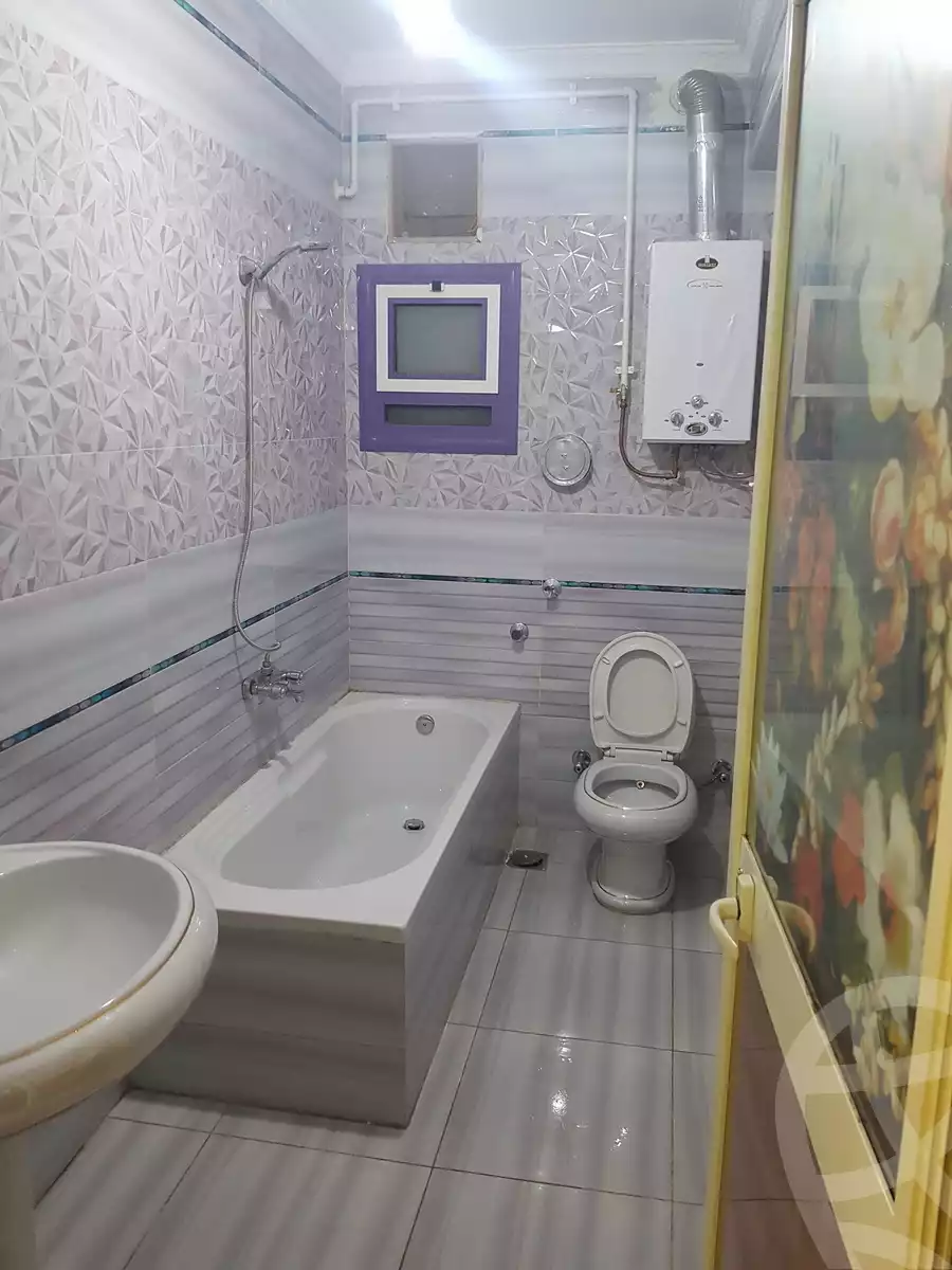 https://aqarmap.com.eg/ar/listing/4353202-for-rent-qalyubia-shubra-el-khaima-byjm