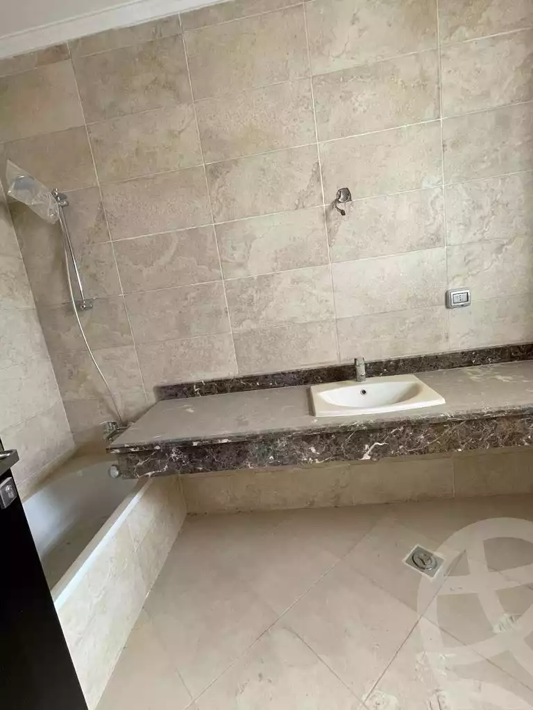 https://aqarmap.com.eg/ar/listing/4357265-for-rent-cairo-6th-of-october-compound-grand-heights