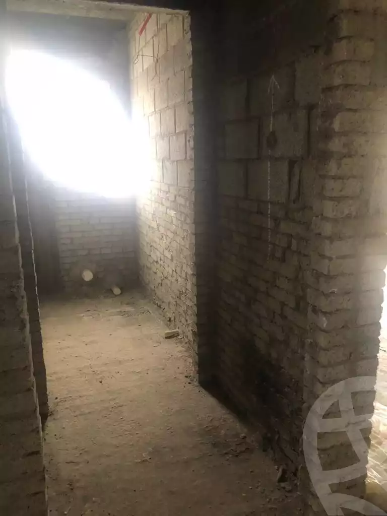 https://aqarmap.com.eg/en/listing/4359161-for-sale-cairo-new-cairo-compounds-mountain-view-hyde-park