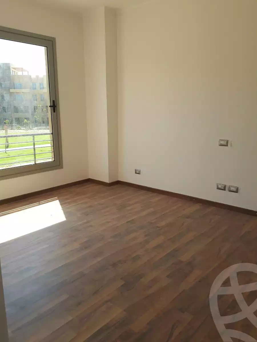 https://aqarmap.com.eg/ar/listing/4361854-for-rent-cairo-6th-of-october-compound-palm-parks