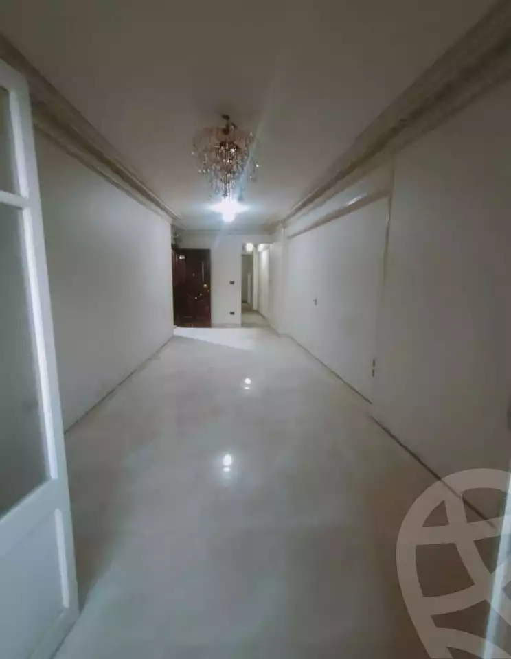 https://aqarmap.com.eg/ar/listing/4372784-for-rent-alexandria-lauran-mohammed-al-eqbal-st