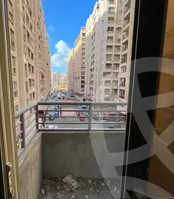 https://aqarmap.com.eg/ar/listing/4373558-for-sale-alexandria-moharram-bey-abd-el-hafez-st