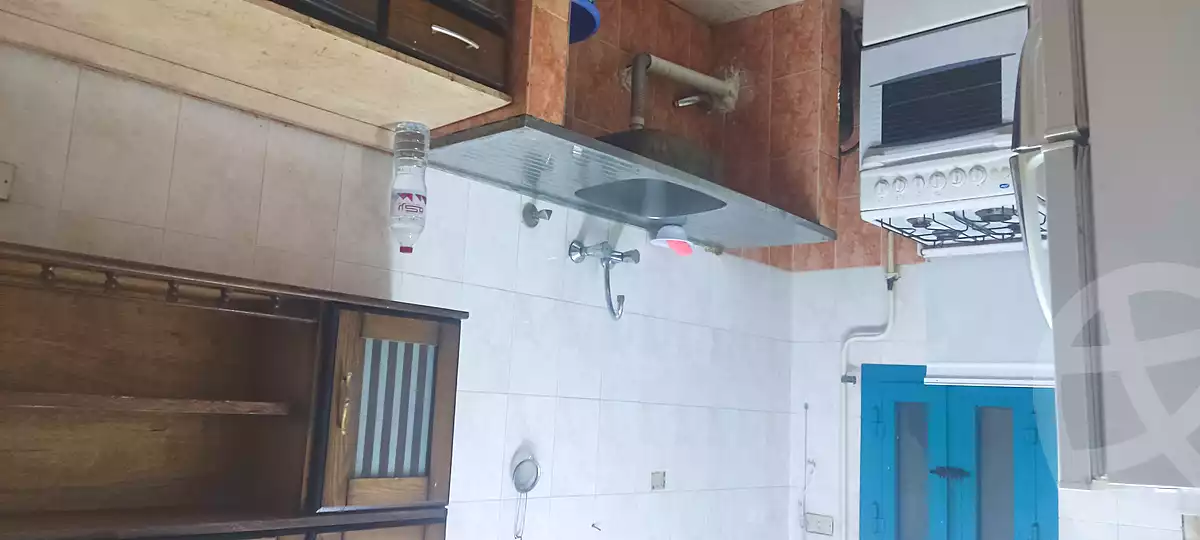 https://aqarmap.com.eg/ar/listing/4376431-for-rent-cairo-6th-of-october-el-ahyaa-neighborhood-1st-al-shohadaa-st