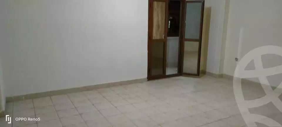 https://aqarmap.com.eg/ar/listing/4379922-for-rent-cairo-mokattam-lhdb-l-ly-shr-krym-bnwn