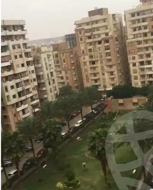 https://aqarmap.com.eg/en/listing/4380355-for-sale-cairo-new-cairo-el-kattameya-compounds-in-kattameya-baron-royal-towers