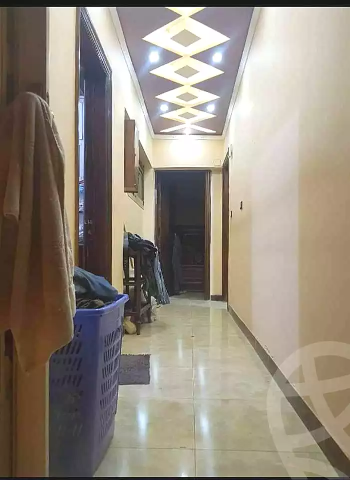 https://aqarmap.com.eg/en/listing/4382854-for-sale-cairo-shoubra-jzyr-bdrn-haret-rod-al-farag