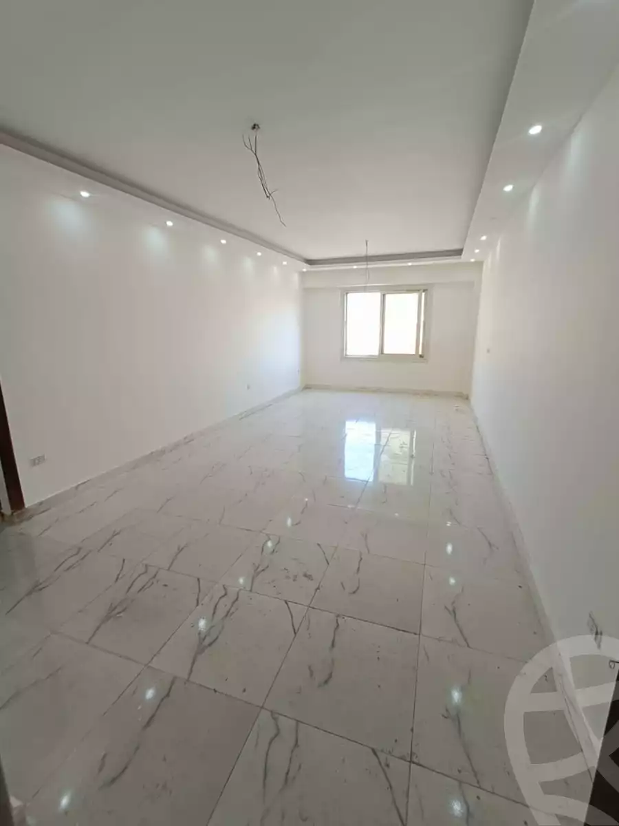 https://aqarmap.com.eg/ar/listing/4386653-for-rent-cairo-mokattam-lhdb-l-ly-shr-krym-bnwn