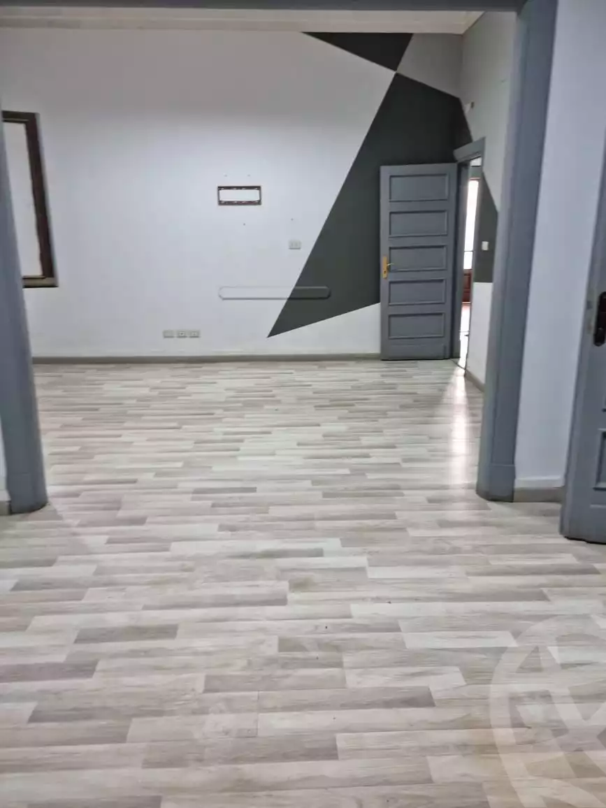 https://aqarmap.com.eg/en/listing/6009813-for-rent-cairo-downtown-bab-el-loaa-al-falki-st