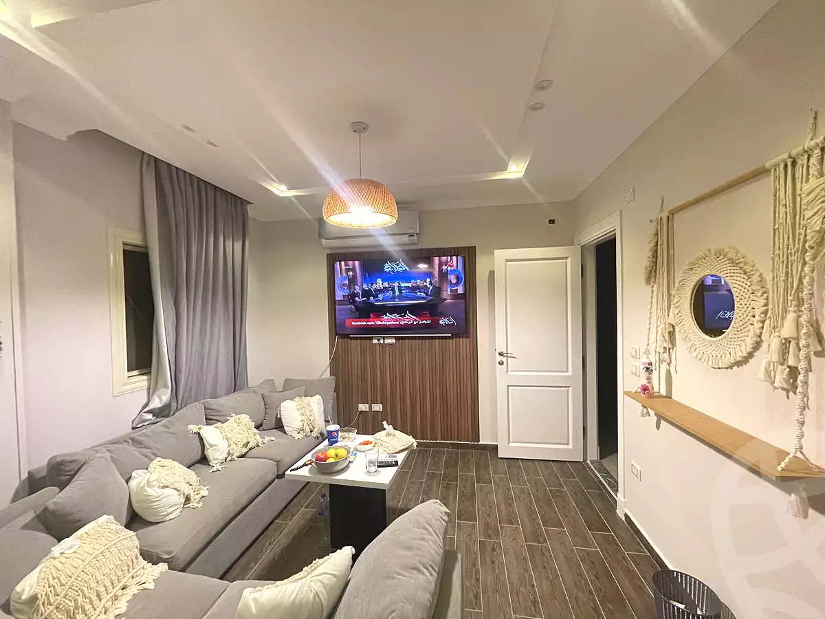 https://aqarmap.com.eg/ar/listing/4405931-for-sale-cairo-new-cairo-south-investors-mohammed-nagib-axis-st
