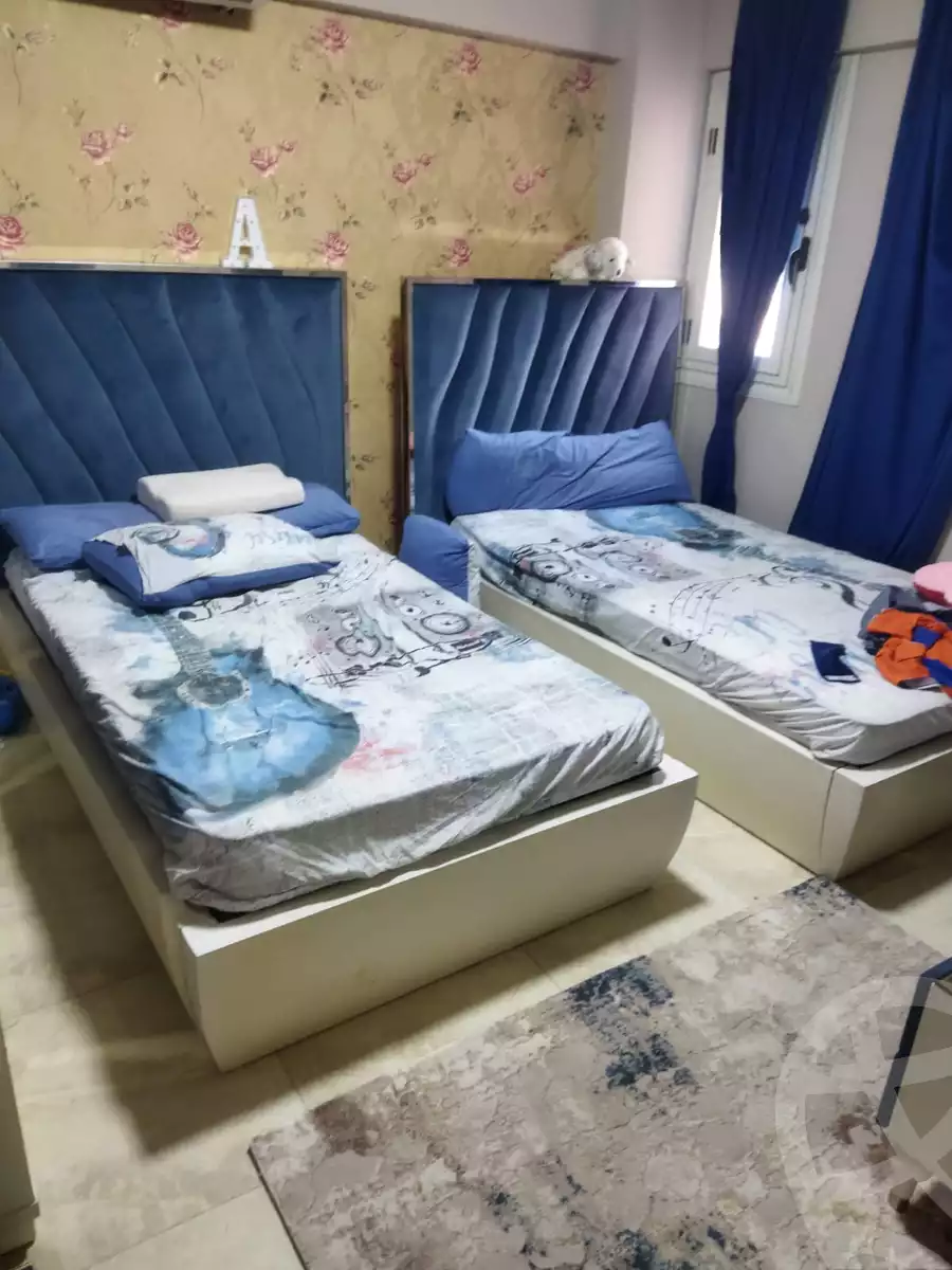 https://aqarmap.com.eg/ar/listing/4432404-for-sale-alexandria-moharram-bey-kanal-al-mahmoudeya-al-bahri-st
