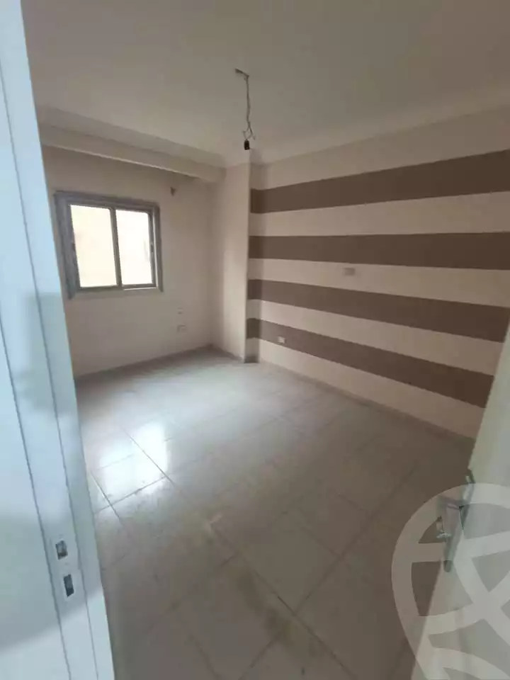 https://aqarmap.com.eg/en/listing/4447098-for-rent-cairo-mokattam-lhdb-l-ly-shr-krym-bnwn