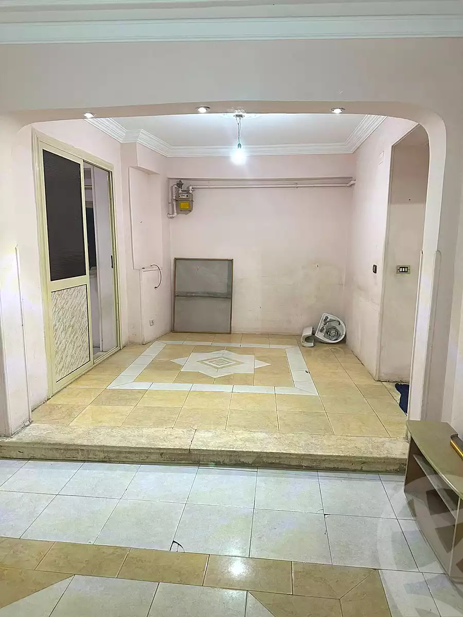 https://aqarmap.com.eg/ar/listing/4448626-for-rent-cairo-el-maadi-shr-9
