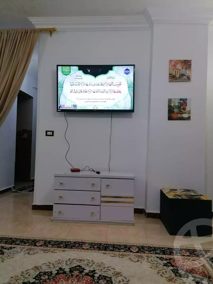 https://aqarmap.com.eg/ar/listing/4449501-for-rent-cairo-hdyq-lhrm--bis-no-8-st