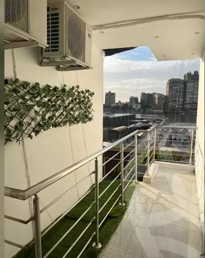 https://aqarmap.com.eg/ar/listing/4469365-for-rent-cairo-al-zamalek-kwrnysh-lnyl-lzmlk