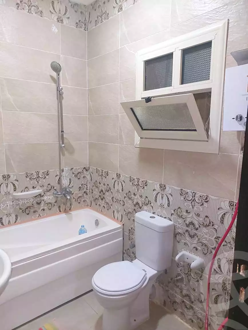 https://aqarmap.com.eg/ar/listing/4471035-for-rent-cairo-6th-of-october-hadaeq-october-kmbwnd-fy-hdyq-ktwbr-djlh-blmz-m-mr-lmrshdy