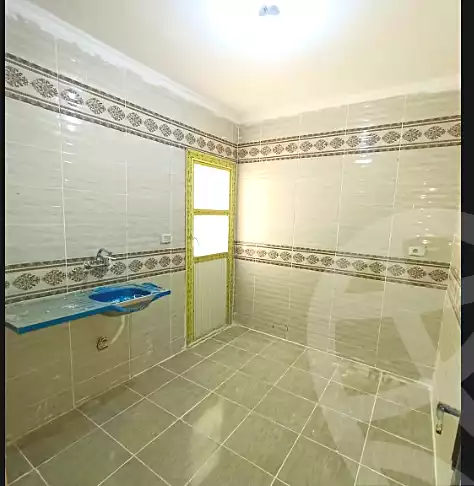 https://aqarmap.com.eg/ar/listing/4471384-for-sale-cairo-al-oubour-l-bwr-ljdyd-skn-msr