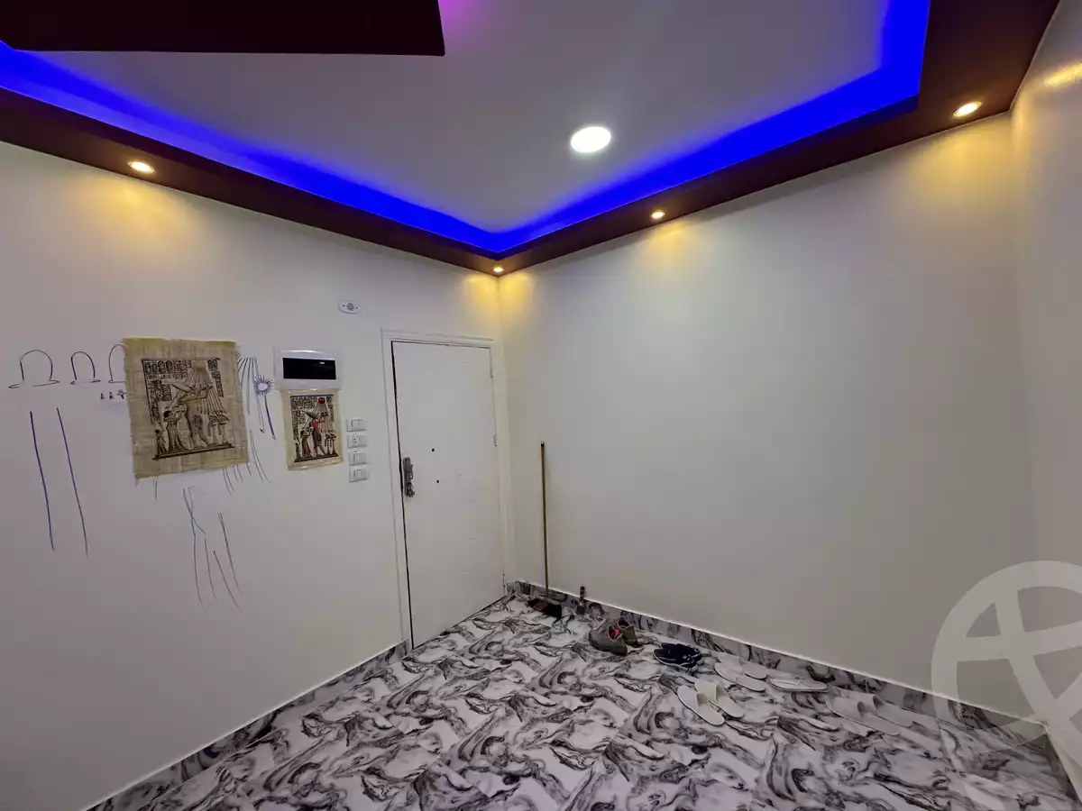 https://aqarmap.com.eg/ar/listing/4094190-for-sale-rs-grb-lbhr-lhmr