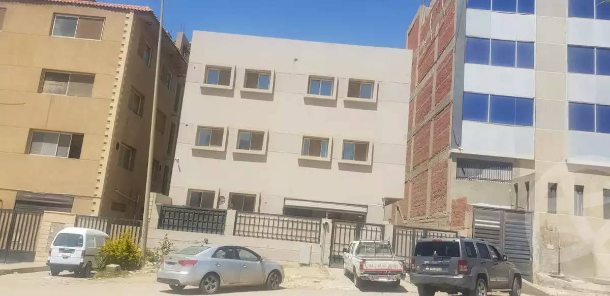 https://aqarmap.com.eg/en/listing/4477904-for-rent-cairo-new-cairo-el-maantiqah-el-sinaiyyah
