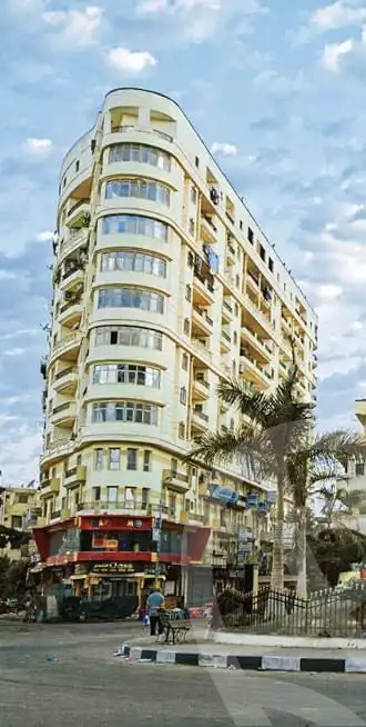 https://aqarmap.com.eg/en/listing/4203173-for-sale-beheira-damanhour-damanhour-city-nfoura-squer