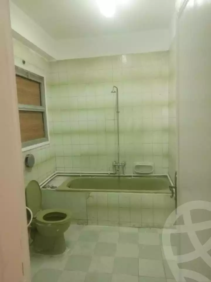 https://aqarmap.com.eg/ar/listing/4495217-for-rent-cairo-mokattam-shareaa-9