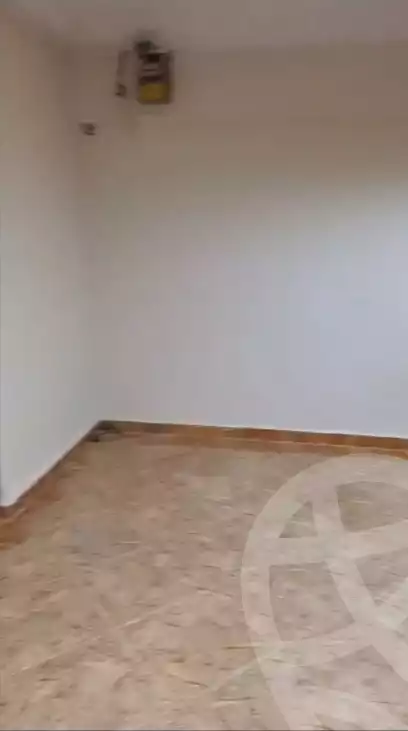 https://aqarmap.com.eg/ar/listing/4485024-for-rent-alexandria-el-asafra-al-molazem-basiowni-st