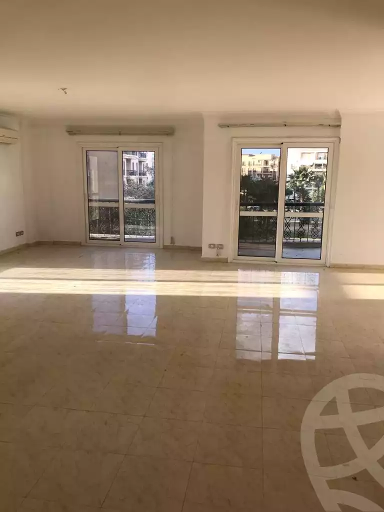 https://aqarmap.com.eg/en/listing/4530954-for-rent-cairo-new-cairo-lrhb-city-phase-10-farouk-el-baz-st