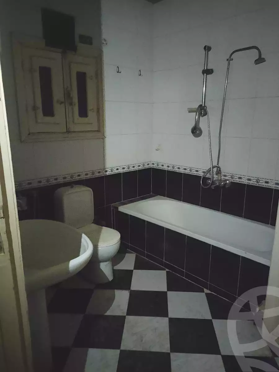 https://aqarmap.com.eg/ar/listing/4532765-for-sale-cairo-faisal-kafr-tohormos-kafr-tohormos-rd