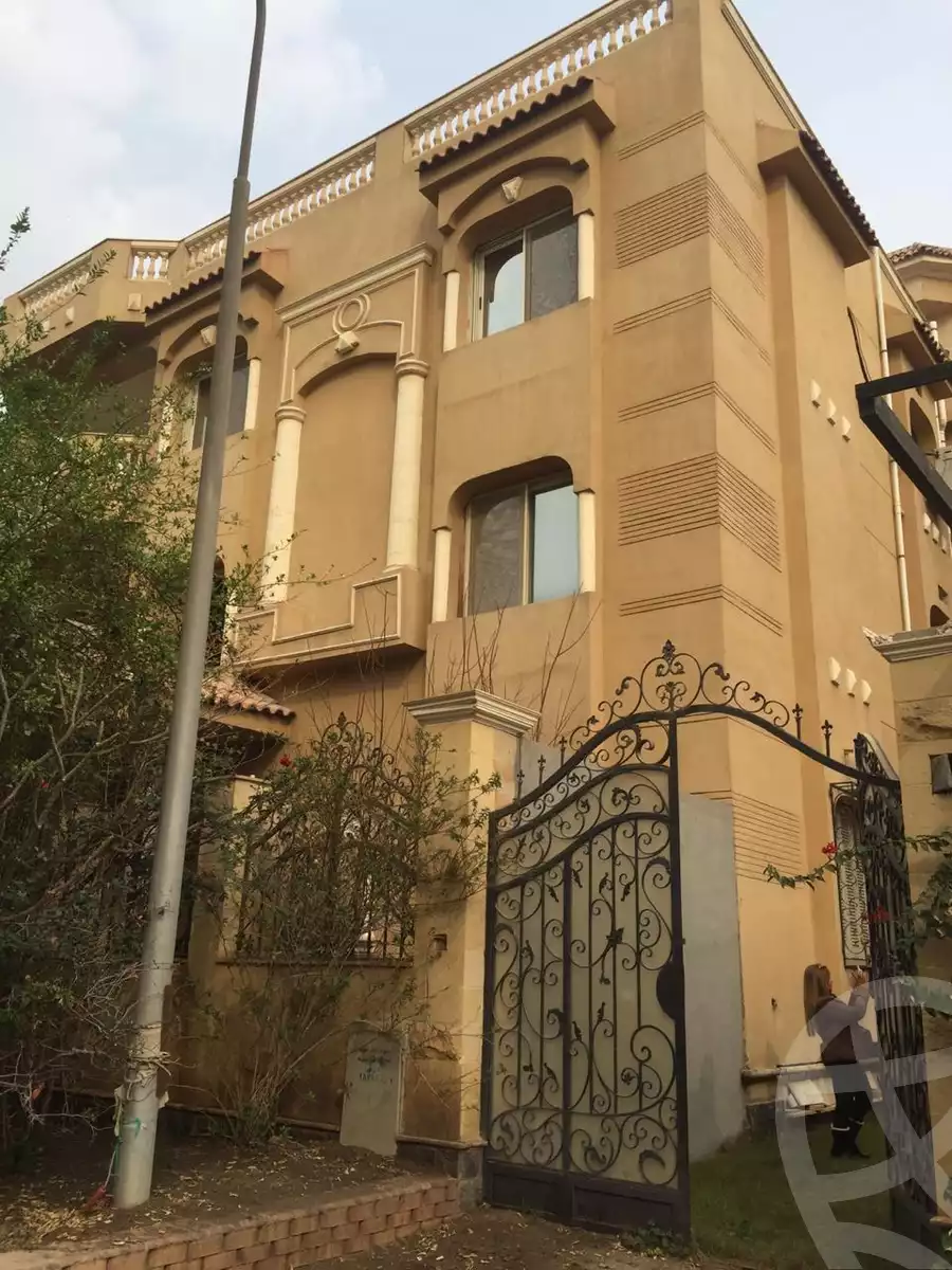 https://aqarmap.com.eg/en/listing/5595750-for-sale-cairo-al-oubour-el-hay-el-sades-el-sheikh-mohamed-refaat-st