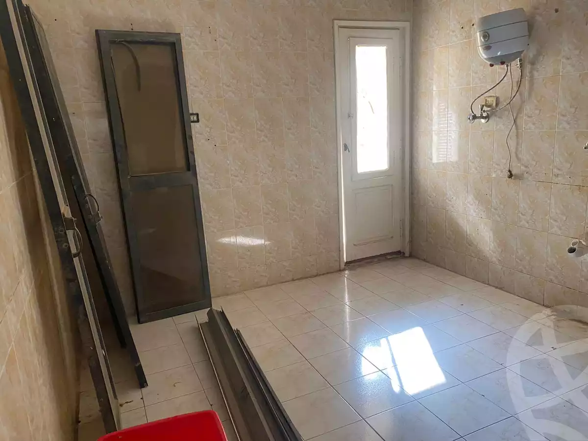 https://aqarmap.com.eg/en/listing/4609537-for-sale-cairo-new-cairo-compounds-la-rose