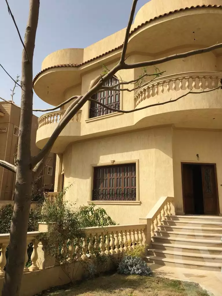 https://aqarmap.com.eg/ar/listing/4626515-for-sale-cairo-new-cairo-el-yassamin-el-yasmeen-7-rahim-square