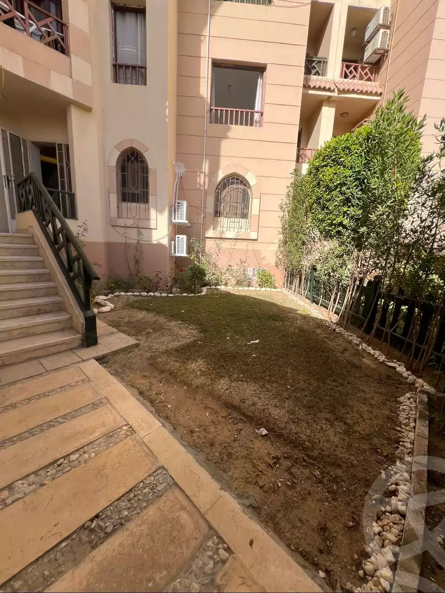 https://aqarmap.com.eg/en/listing/4686190-for-sale-cairo-new-cairo-lrhb-city-phase-5-talaat-mostafa-st