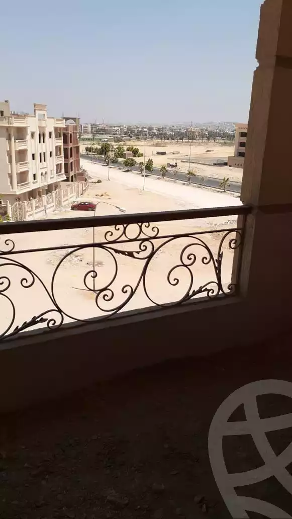 https://aqarmap.com.eg/en/listing/4707748-for-sale-cairo-al-oubour-el-hay-el-taseaa-aziz-el-shawan-st