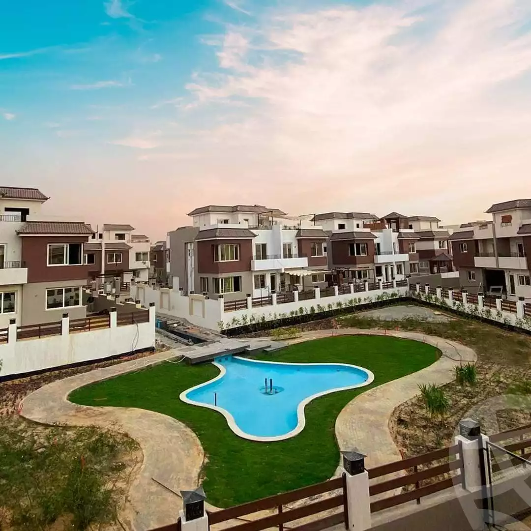 https://aqarmap.com.eg/ar/listing/4713388-for-sale-cairo-al-oubour-compound-rock-ville