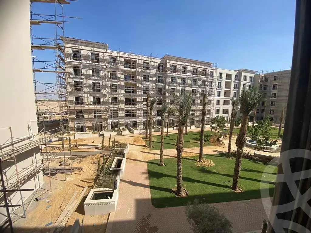 https://aqarmap.com.eg/ar/listing/4713544-for-sale-cairo-el-sheikh-zayed-city-compounds-kmbwnd-fyldj-wyst-dr-llttwyr