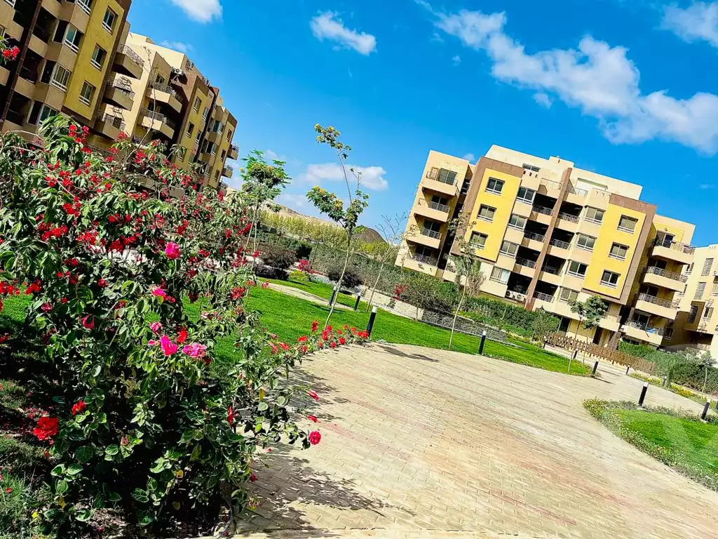 https://aqarmap.com.eg/en/listing/4734580-for-sale-cairo-6th-of-october-compound-promenade-residence