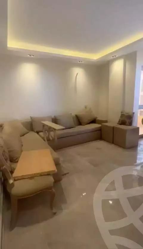 https://aqarmap.com.eg/en/listing/4742289-for-sale-cairo-mokattam-rd-lmbhth