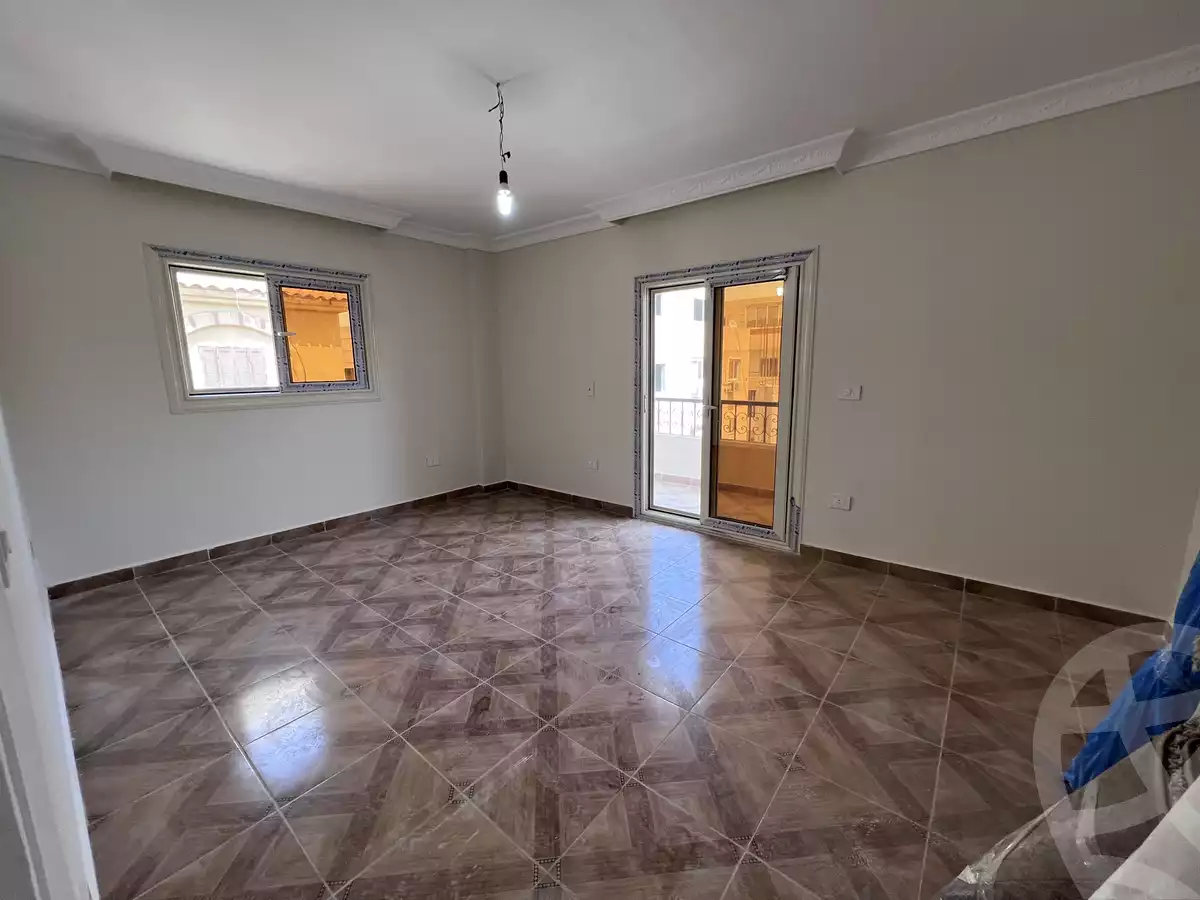 https://aqarmap.com.eg/en/listing/4749135-for-sale-cairo-al-oubour-el-hay-el-taseaa-hussein-riad-st