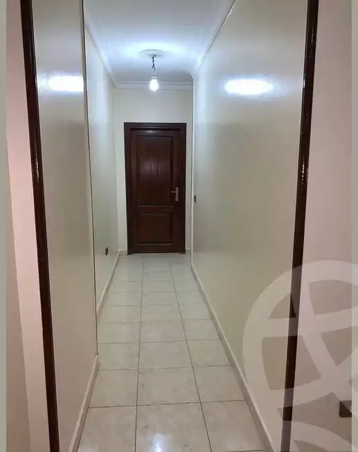 https://aqarmap.com.eg/ar/listing/4761595-for-rent-cairo-mokattam-el-hadabah-el-wosta-7th-zone-street-33