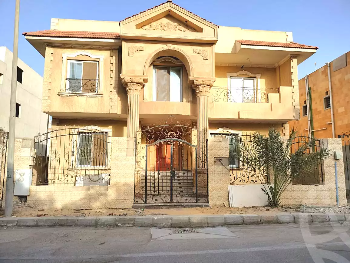 https://aqarmap.com.eg/ar/listing/4765191-for-sale-cairo-el-sheikh-zayed-city-compounds-in-sheikh-zayed-el-yasmeen-compound
