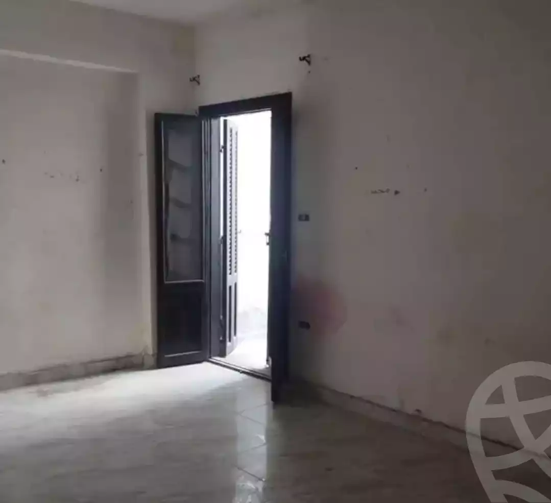 https://aqarmap.com.eg/ar/listing/4770991-for-rent-alexandria-el-hanouvel-amr-ibn-el-aas-st