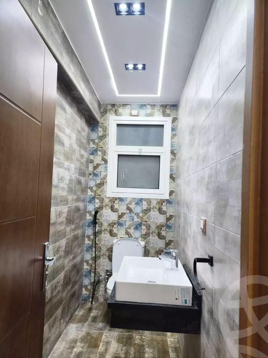 https://aqarmap.com.eg/en/listing/4777895-for-sale-cairo-new-cairo-lrhb-city-phase-4-mostafa-el-nahaas-st