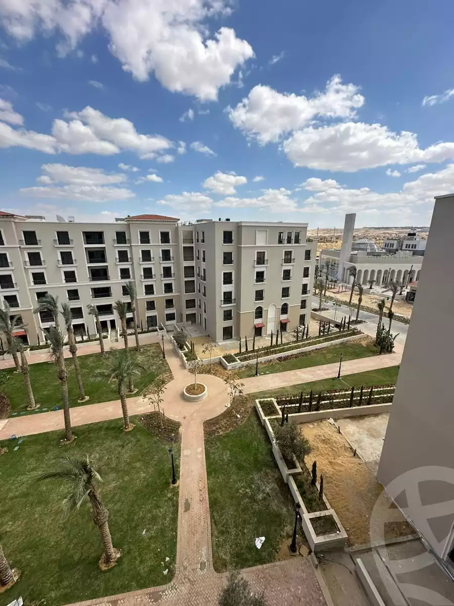 https://aqarmap.com.eg/ar/listing/4791313-for-sale-cairo-el-sheikh-zayed-city-compounds-kmbwnd-fyldj-wyst-dr-llttwyr