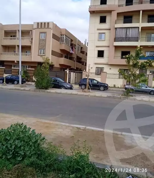 https://aqarmap.com.eg/ar/listing/4794711-for-sale-cairo-el-shorouk-lhy-lwl-shrq-neighborhood-1