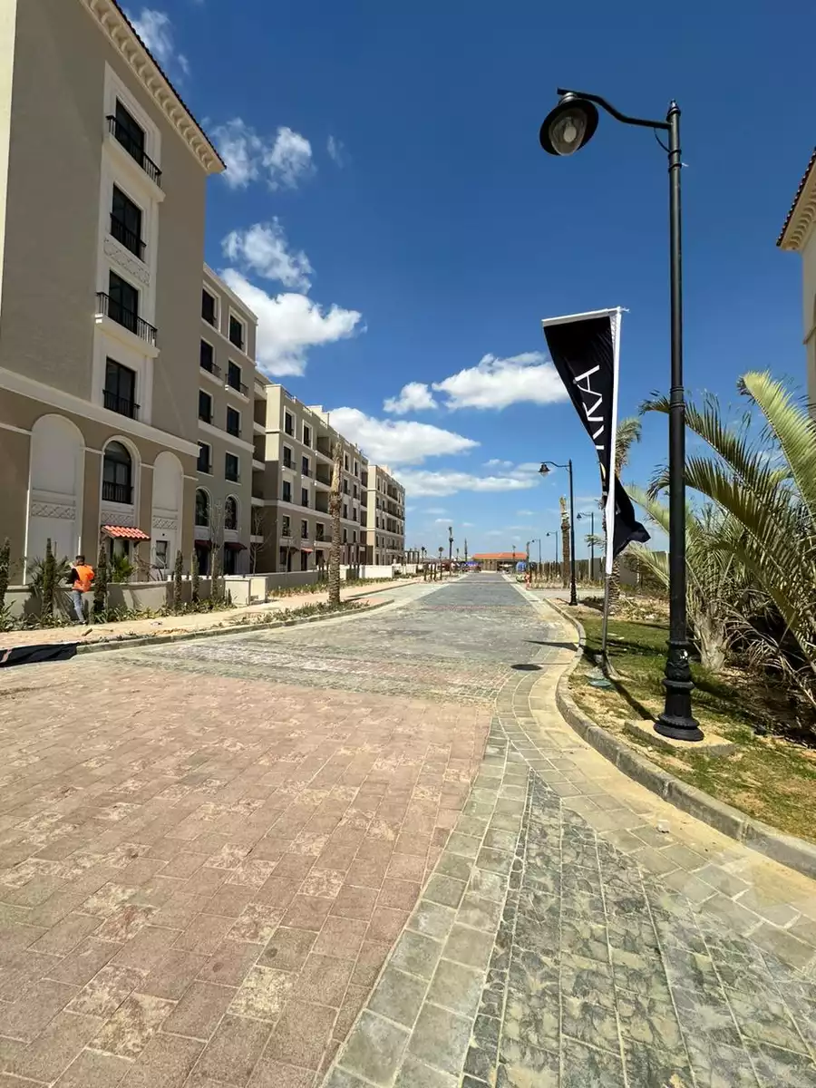 https://aqarmap.com.eg/ar/listing/4808630-for-sale-cairo-el-sheikh-zayed-city-compounds-kmbwnd-fyldj-wyst-dr-llttwyr