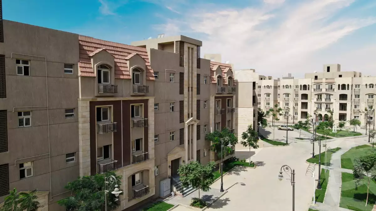 https://aqarmap.com.eg/ar/listing/4821783-for-sale-cairo-new-cairo-compounds-rock-vera