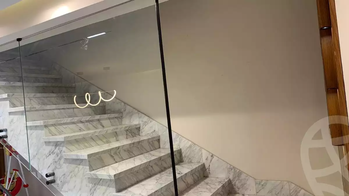 https://aqarmap.com.eg/ar/listing/4826815-for-sale-cairo-new-cairo-compounds-mwntn-fyw-3