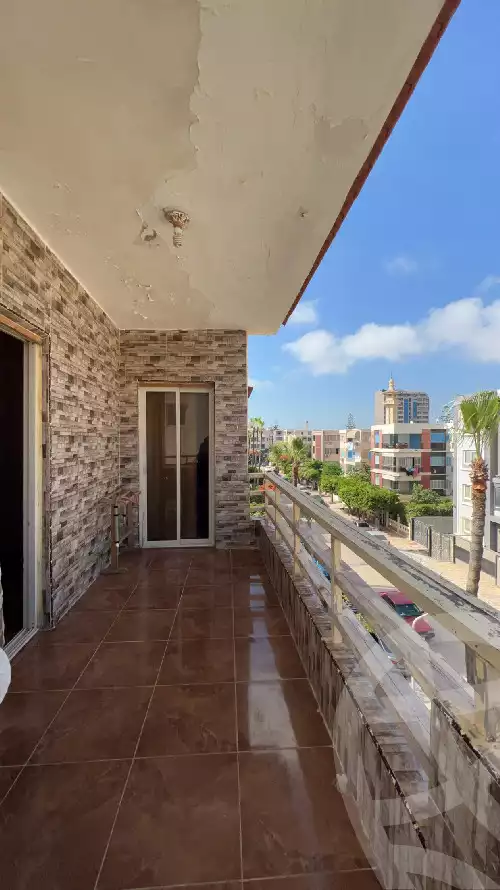 https://aqarmap.com.eg/ar/listing/4827395-for-rent-alexandria-lm-mwr-lm-mwr-lshty-kornesh-el-maamoura-st